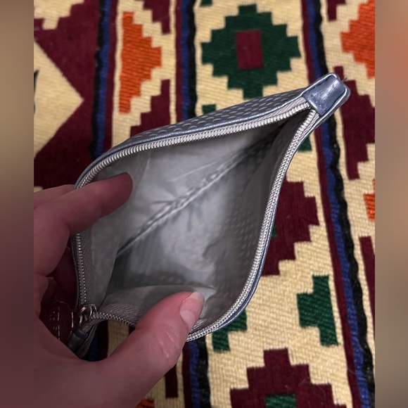 NWOT - IPSY Purse - Silver Netting - Picture 2 of 3